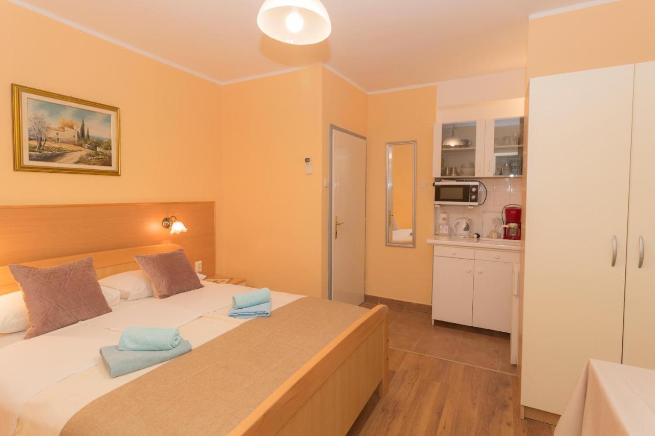 Bed & Breakfast Palma Medulin Exterior foto