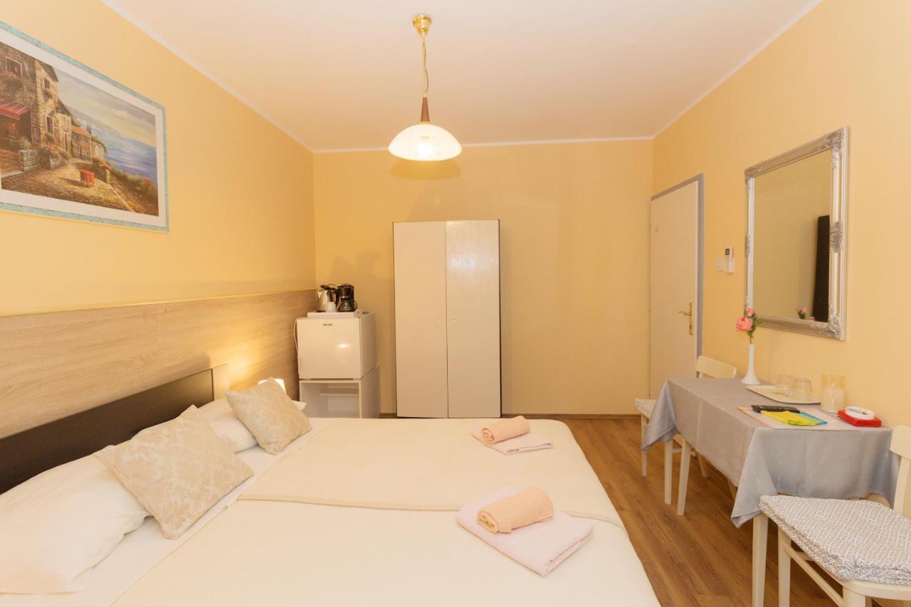 Bed & Breakfast Palma Medulin Exterior foto