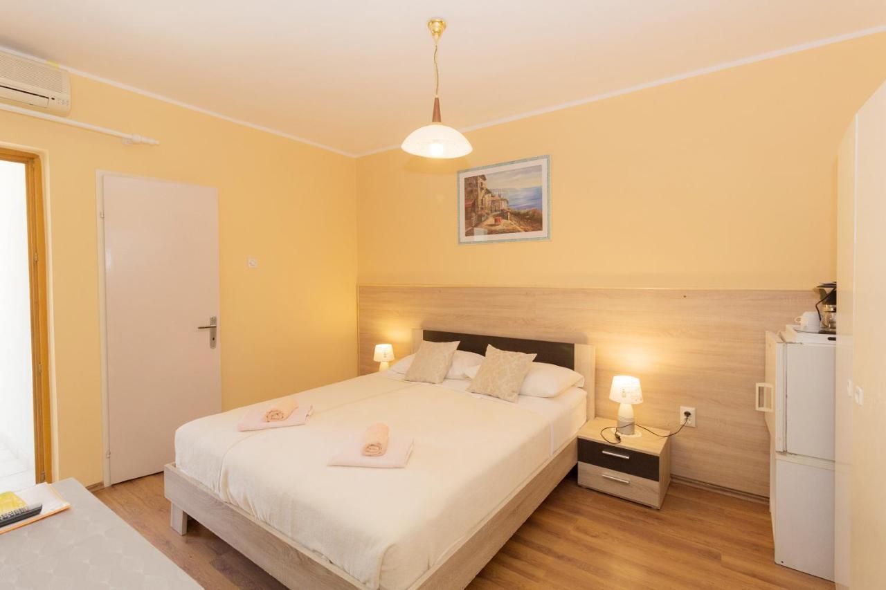 Bed & Breakfast Palma Medulin Exterior foto